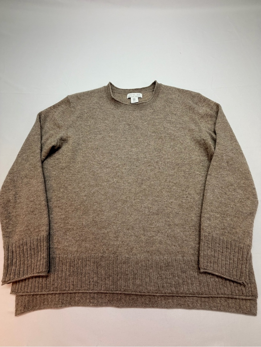 Rachel Zoe Women’s M 100% Cashmere Sweater Taupe Crewneck 2 Ply High Low Hem
